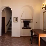 Leone Reale Villa