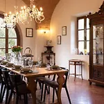 Leone Reale Villa