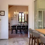 Leone Reale Villa