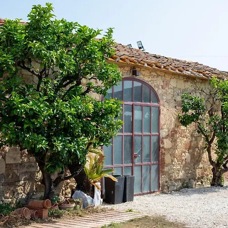Leone Reale Villa *